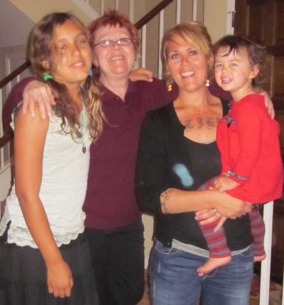 Carol Jane Wildman & her girls